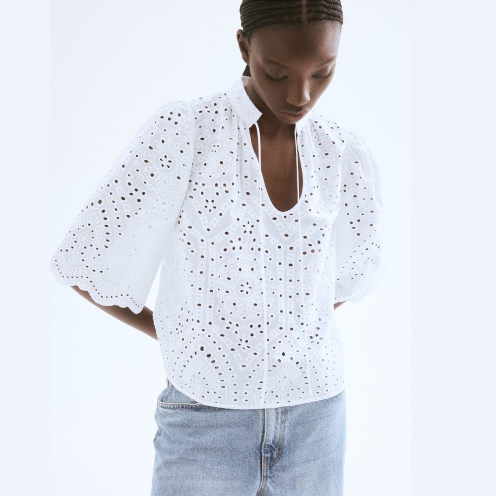 H&M White Blouse with Eyelet Embroidery size XS